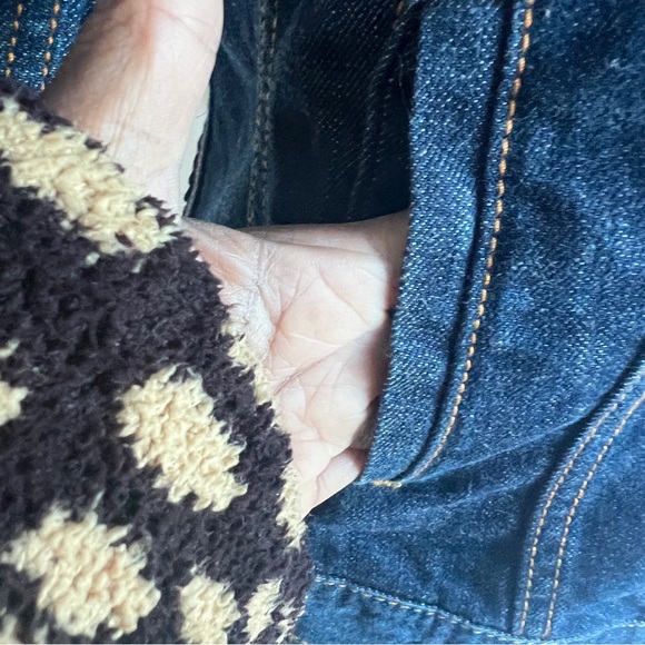 AGED LUCKY BRAND EMBELLISHED DENIM JACKET ALMOST VINTAGE! Size small - Picture 8 of 12